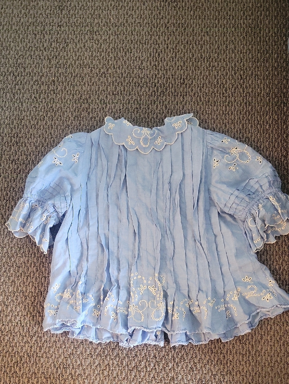 Maeve Anthroplogie Light Blue Embroidered Peasant Blouse Large - Picture 2 of 2